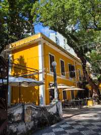 黃色百年老屋化身葡餐館