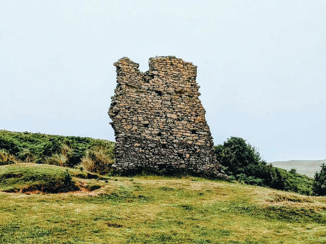 Solo with the Wind: The Wild Ruins of Pennard Castle