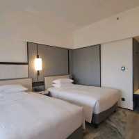 THE BIGGEST HILTON IN ASIA PACIFIC