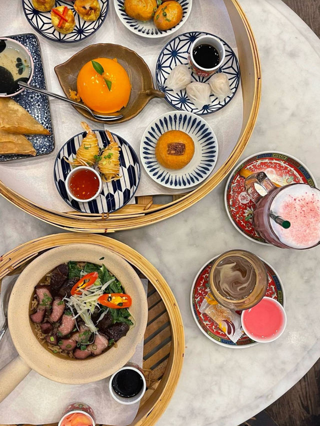 หลงโถว คาเฟ่ (Lhong Tou Cafe) หลงโถว คาเฟ่ (Lhong Tou Cafe)