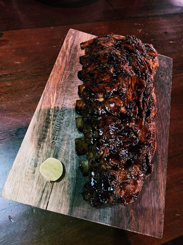 Bali Poolside 🍋 Bali Poolside 🍋