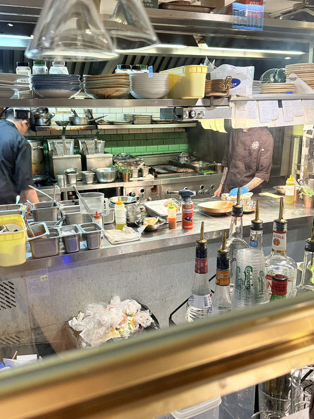 海鮮飯必試推介 墨魚汁超濃味😋 海鮮飯必試推介 墨魚汁超濃味😋