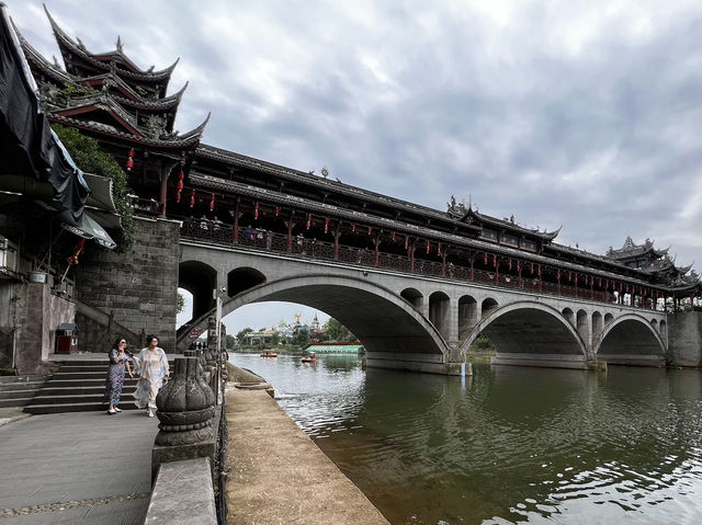 Beautiful Ancient City, lot's to see and do, a small taste of old Chinese tradition & culture.
