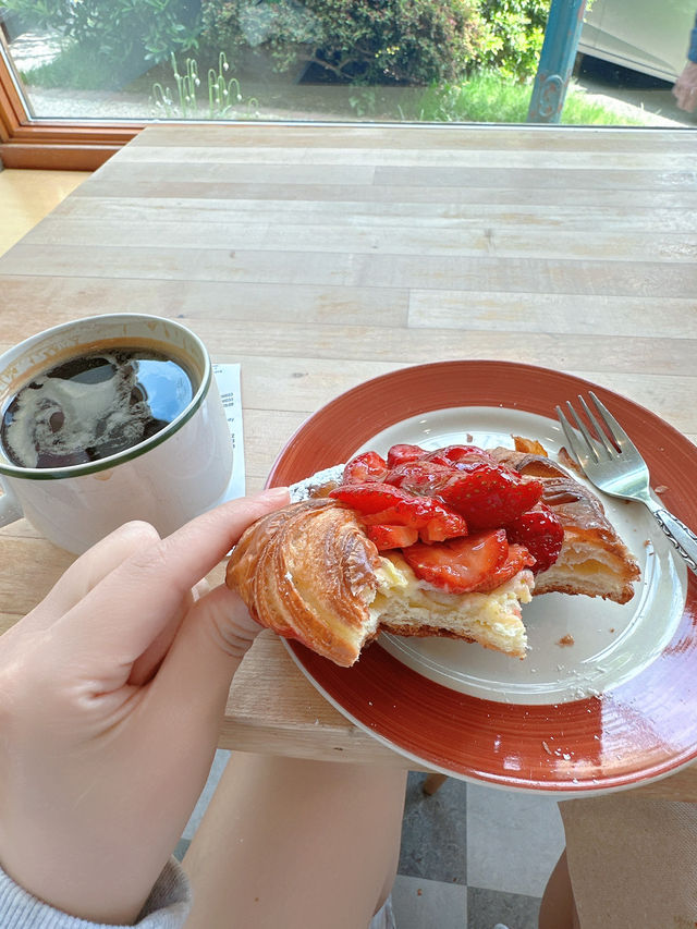 Vancouver에 풍경멋진 Port moody에 있는 Bakery 맛집