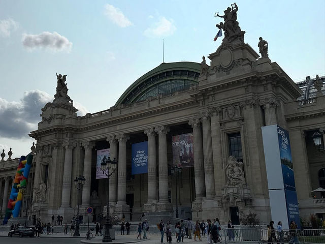 🏛️✨ Grand Palais: Paris’ Dazzling Jewel of Art and Innovation ✨🏛️    