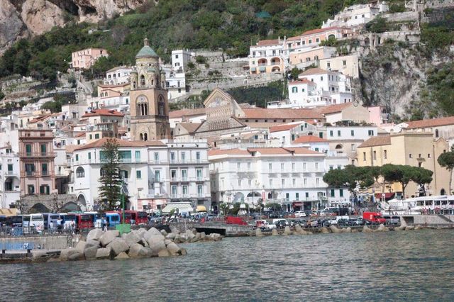 Enchanting Escape to the Amalfi Coast 🌊🍋