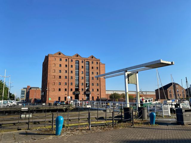Serenity at Hull Waterside & Marina 🌅⛵️