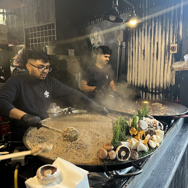 遊倫敦必去集合不同美食的市場：波羅市場，務必挑選平日才去
