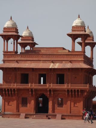 Fatehpur Sikri: The Magnificent Mughal Ghost City