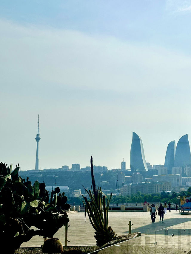 A pearl of the Caspian coast: Baku 🇦🇿 
