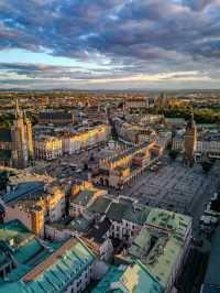 🏰✨ “Historic Heartbeat: Exploring Kraków’s Timeless Charm” 🇵🇱