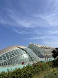 🌆 Ciudad de las Artes y las Ciencias: Valencia’s Futuristic Marvel ✨🏛️🌊