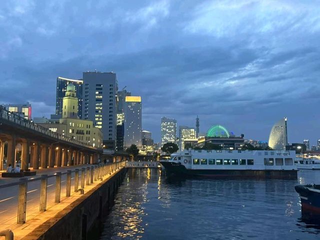 🌆 Yokohama Nights: Retro Cars, Skylines & Seaside Magic 🚗✨🌊 🌆 Yokohama Nights: Retro Cars, Skylines & Seaside Magic 🚗✨🌊