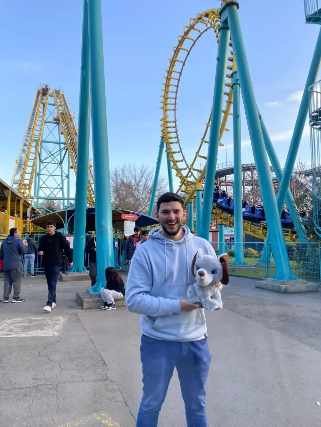 Chile Trip: A Day Well Spent in a Theme Park at Santiago City!