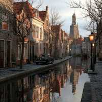 Canal-side Charm and Artistic Icons in Delft 🌦️🏛️🖼️