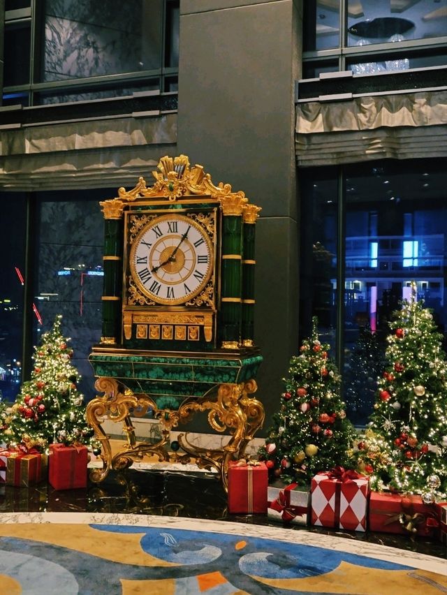 A Christmas miracle at The Reverie Saigon 🎄✨ A Christmas miracle at The Reverie Saigon 🎄✨