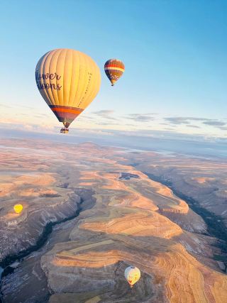 Cappadocia, Turkey | The Must-Do Hot Air Balloon Experience of a Lifetime! 🎈✨