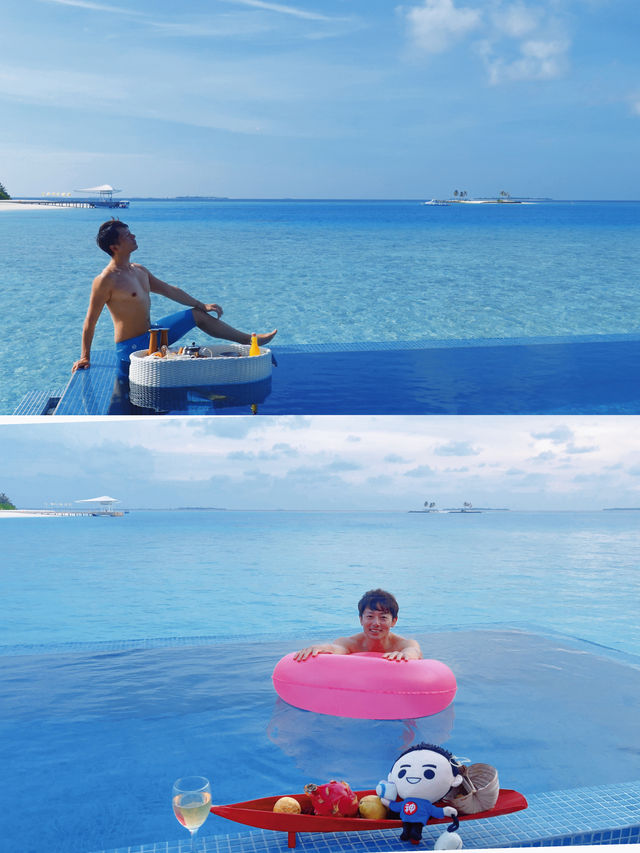 Travel around the Maldives Atoll
