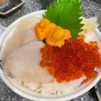 超豐富三色丼 @雲壽司