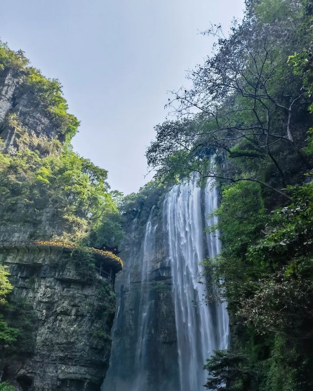 宜昌三峽大瀑布，水到絕境是瀑布，一山一水皆畫意，