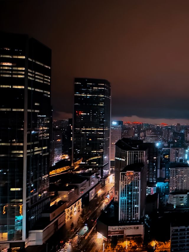 成都 春熙路!剛退房 意滿離!