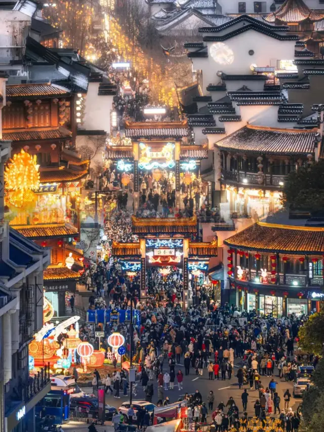 Every Spring Festival, the Confucius Temple becomes the top trend in Nanjing!!! Must go!!