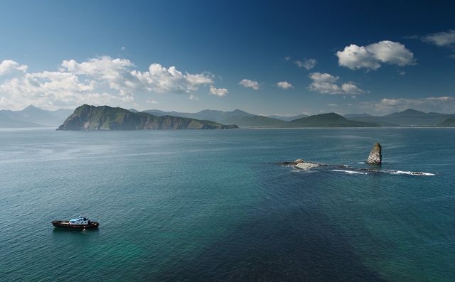 俄羅斯·堪察加丨乘坐戰鬥直升機，飛臨火山國度