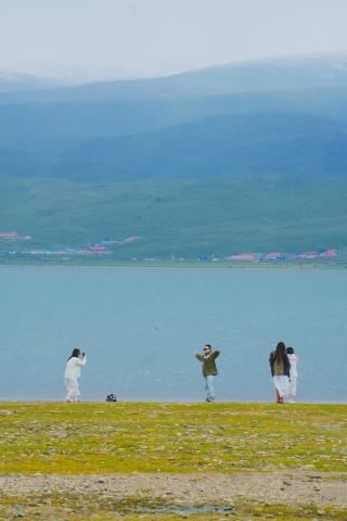 夏日避暑寶地，怎麼能少得了涼快到要穿衝鋒衣的青海湖，攻略來了