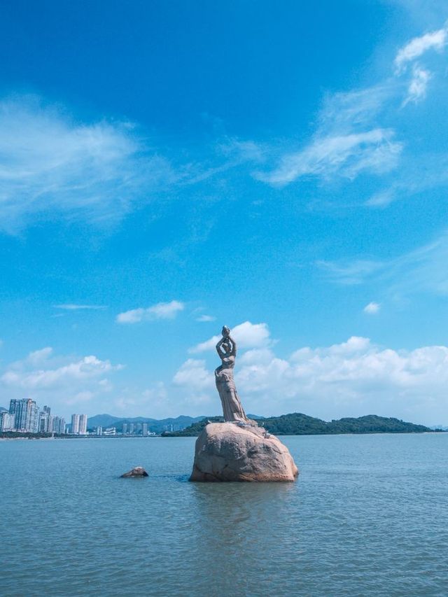 🌟 Zhuhai Staycation Secrets: Crowne Plaza Delights 🌊