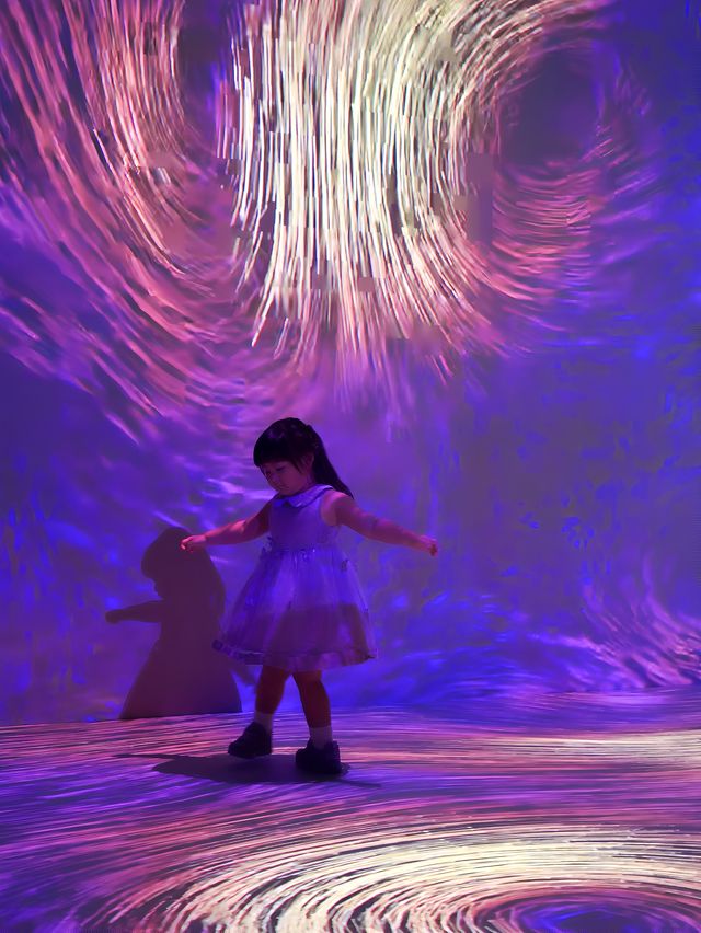 上海遛娃|8k超高清的奇幻之旅 上海遛娃|8k超高清的奇幻之旅