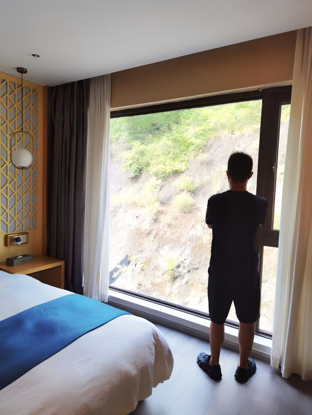 去水银河玩漂流，推荐这家山里的酒店