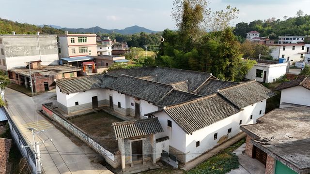 江西興國茶嶺村中央紅軍總醫院舊址。