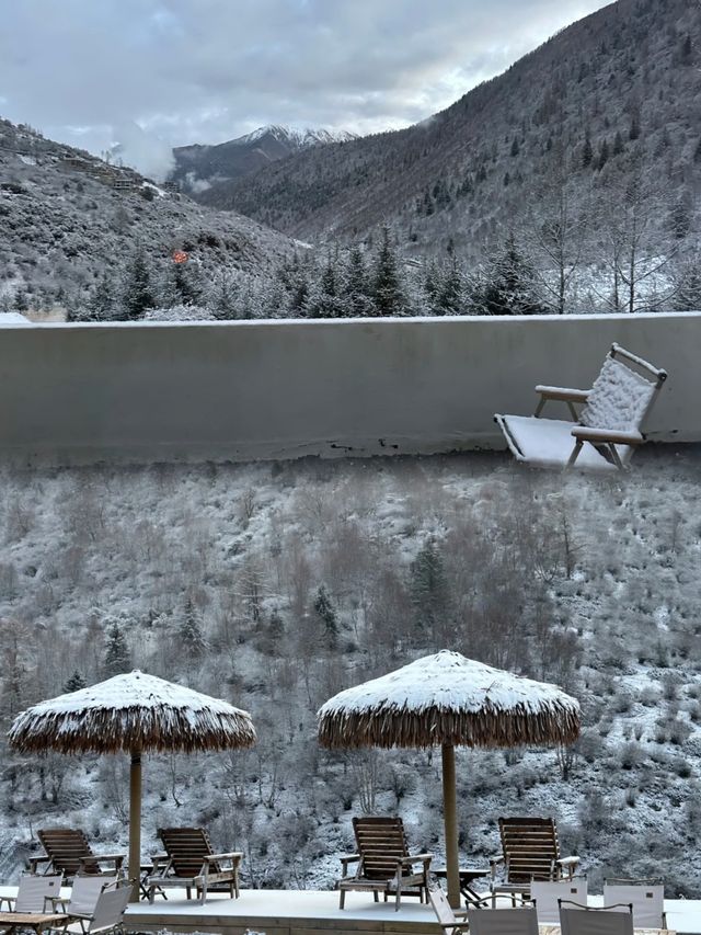 四姑娘山！很適合懶人旅遊的氛圍！