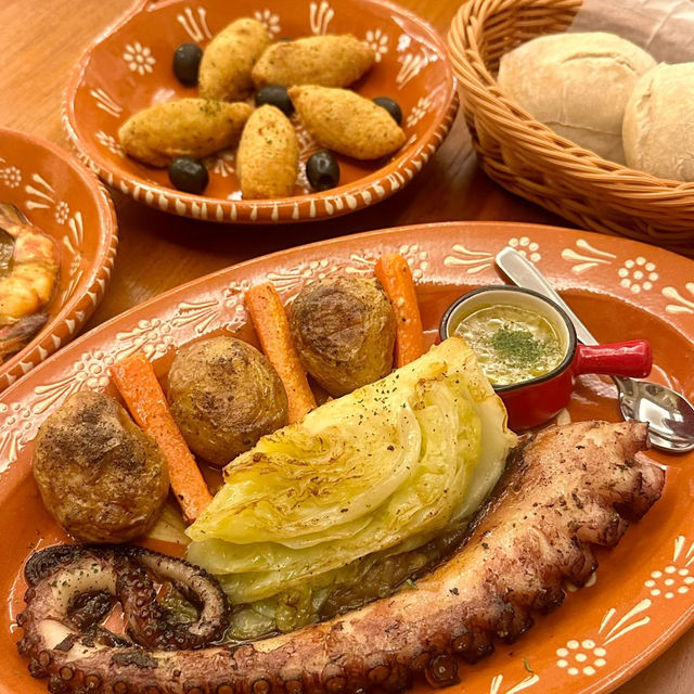 ✨百年葡韻小洋樓✨澳門美食必吃土生葡菜🇵🇹 Casa Maquista土生公館」！