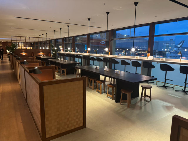 國泰The Bridge煥新登場！香港機場候機新寵✨