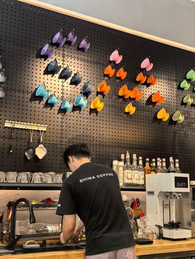 南寧工業風咖啡店，施馬咖啡工廠店，童趣滿滿！