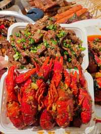 武漢！1蚊/串嘅炭烤鮮牛肉·平到難以置信