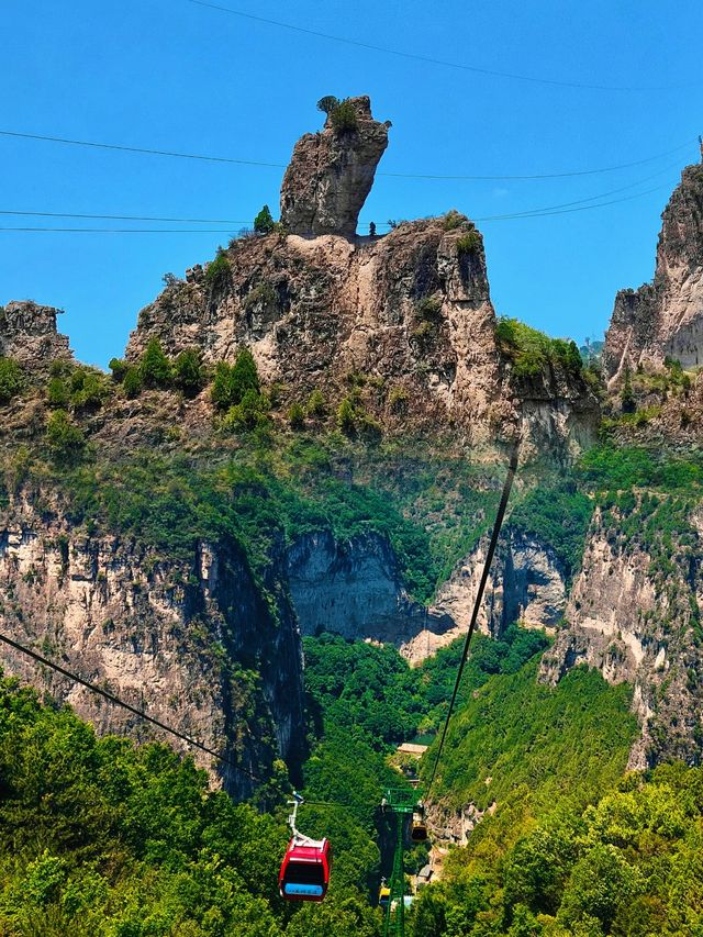 自駕天花板！馳騁太行山掛壁公路
