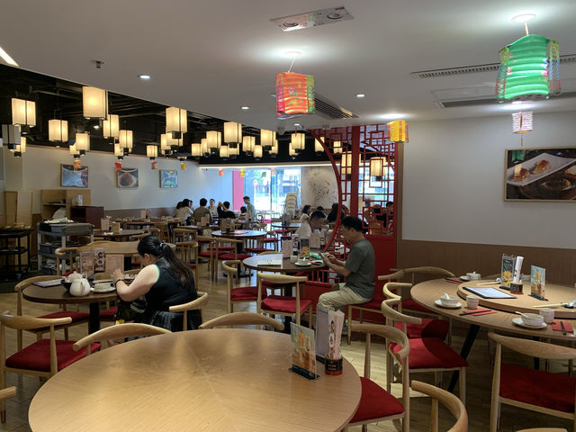 香港荃灣如心酒店／體驗88層5秒的「港式高效」