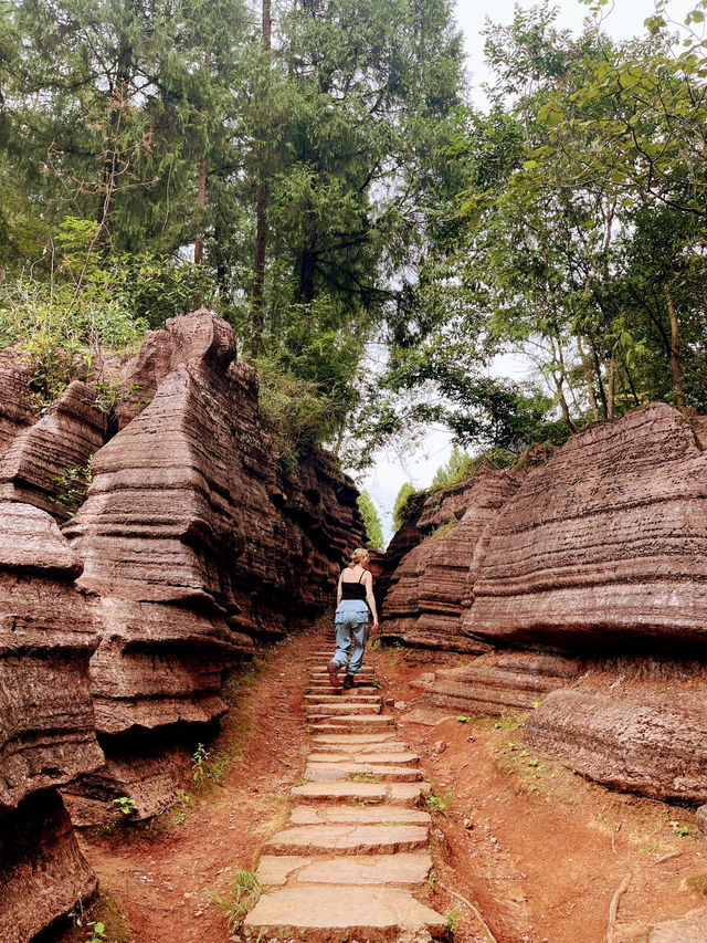 Furong Ancient Town & Baihe wharf Inn