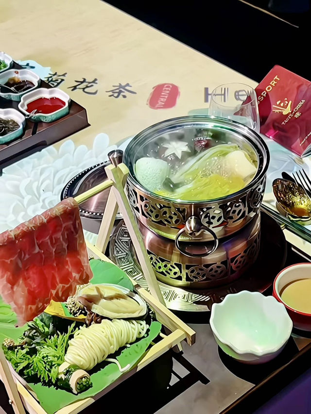 You MUST Visit This Chinese Culinary Theatre in Shanghai!