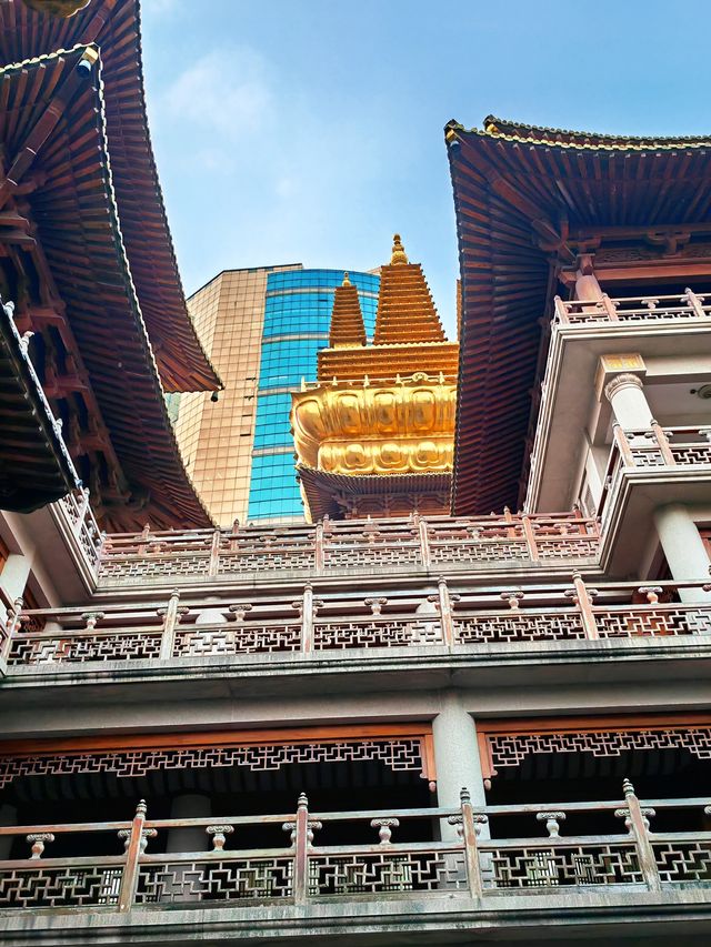 金色佛國裡的魔都時光