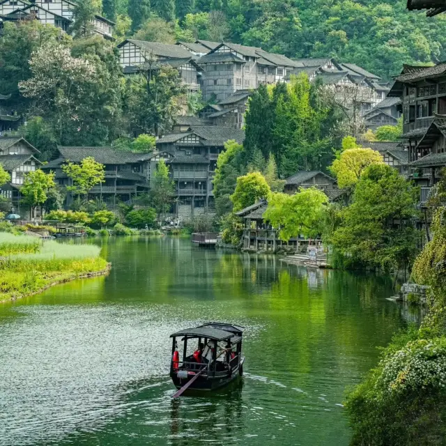 貴州五日簡易旅行，瀑布與苗族村落的完美結合 