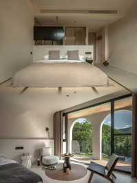 美哭了!打卡趙露思同款!竹林小屋泡湯看星