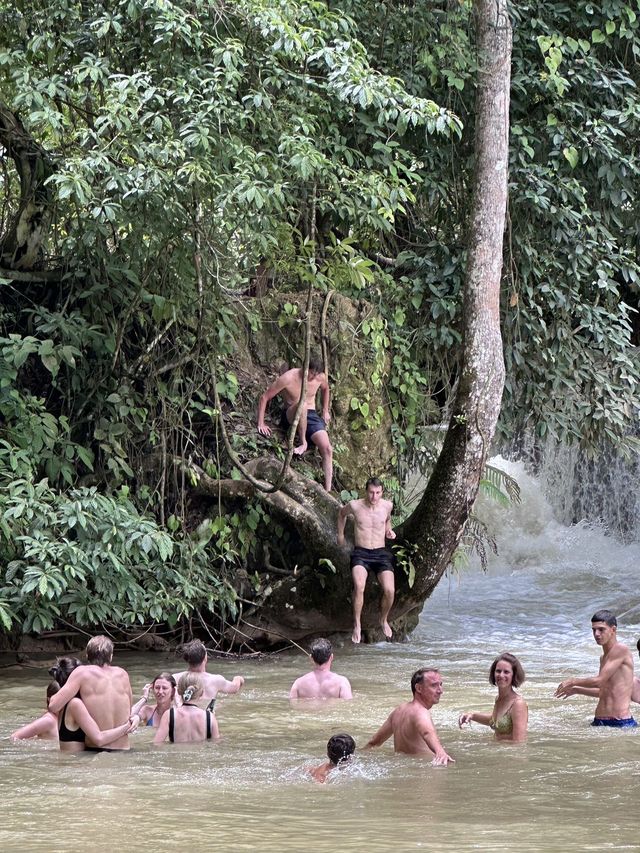 老撾琅勃拉邦一日慢遊攻略 老撾琅勃拉邦一日慢遊攻略