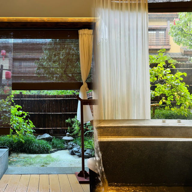 【一秒穿越長安城!在太白山私湯裡聽雨賞秋】 【一秒穿越長安城!在太白山私湯裡聽雨賞秋】