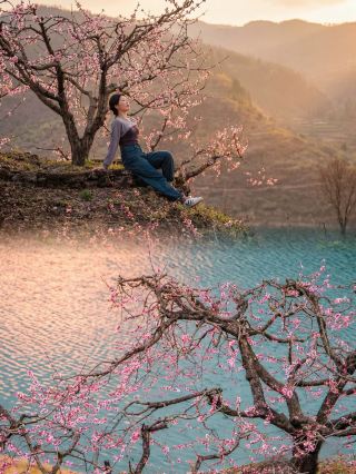 Guizhou's version of Peach Blossom Land is here