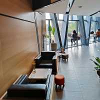 屏東總圖 春若咖啡館 優美的環境搭配裝置藝術與音樂