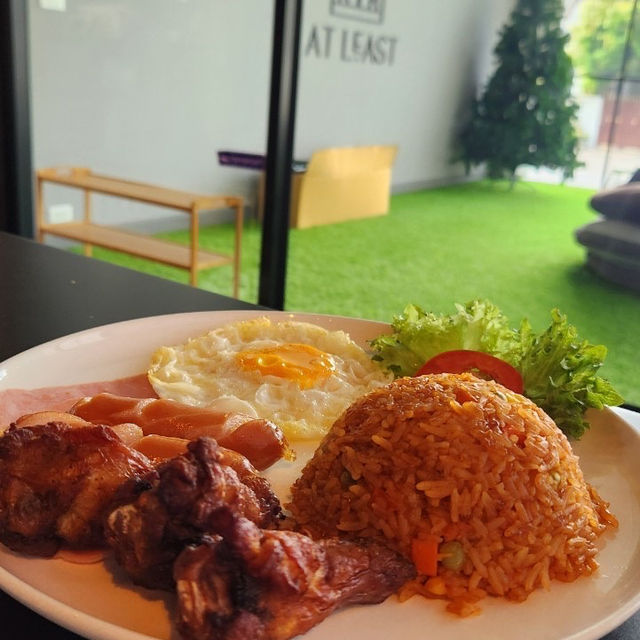 คาเฟ่ลับจริง ในบ้าน ส่วนตัว