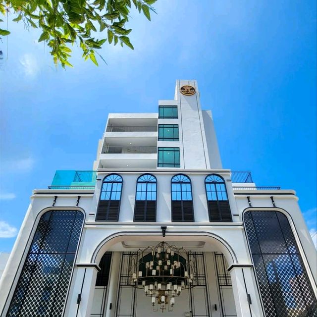 ลากแฟนไปนอนโรงแรมที่สวยมากๆในPhoket.Oldtown